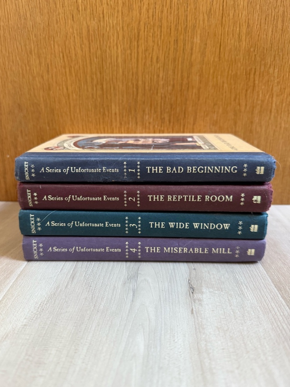 A Series Of Unfortunate Events Books 1-4 by Lemony Snicket - Hardcover - Picture 2 of 16